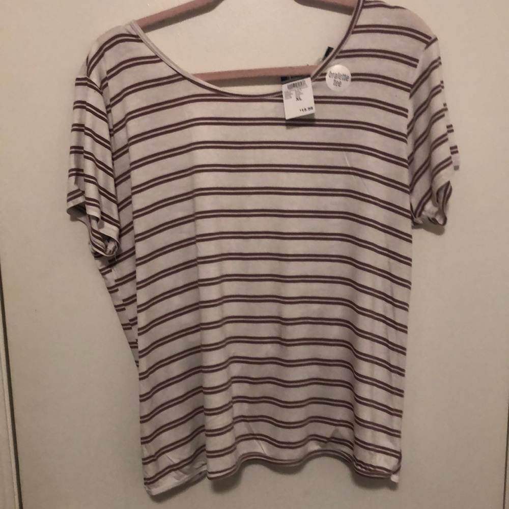 2 bralette t shirt XL. One all white the other white with burgundy strips.